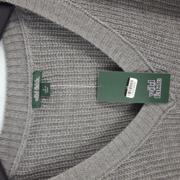 Women's Wild Fable V-Neck Pullover Gray Sweater - Picture 8 of 8